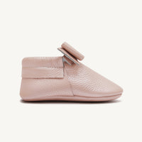 Load image into Gallery viewer, elsa blush baby moccasins
