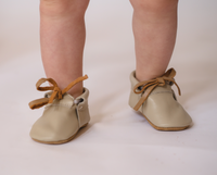 Load image into Gallery viewer, hudson off white leather baby booties

